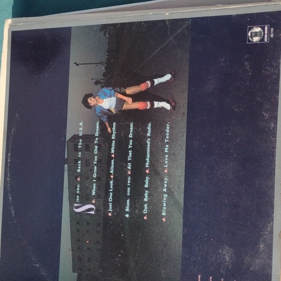 Linda Ronstadt 'Living in the USA' Vinyl Record - Picture 2 of 2